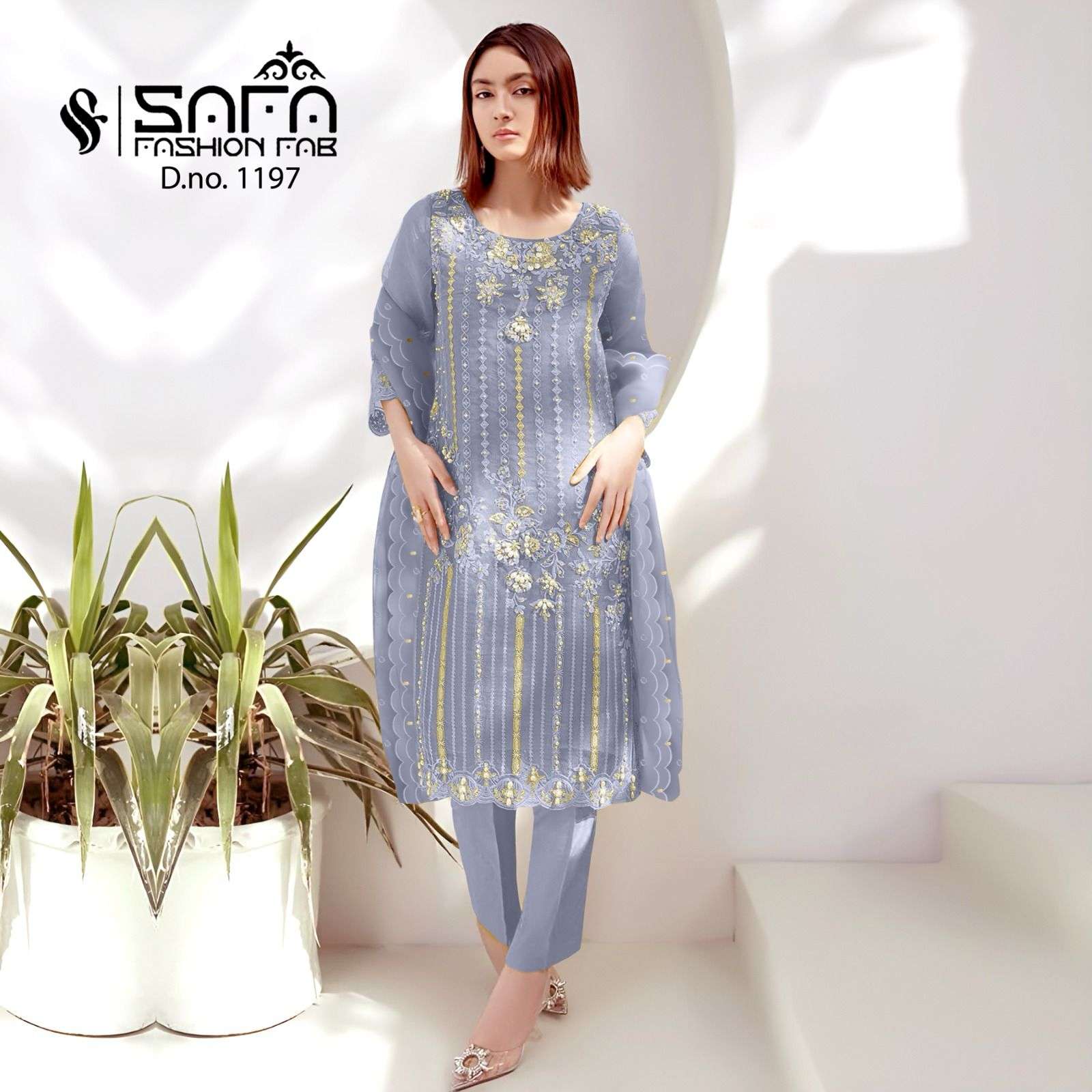 SAFA FASHION ORGENZA HANDWORK PAKISTANI SUIT LATEST COLLECTION 